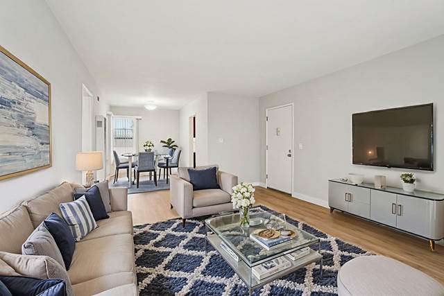 1-bedroom apartment at Hollypark Knolls Apartments in Inglewood, CA